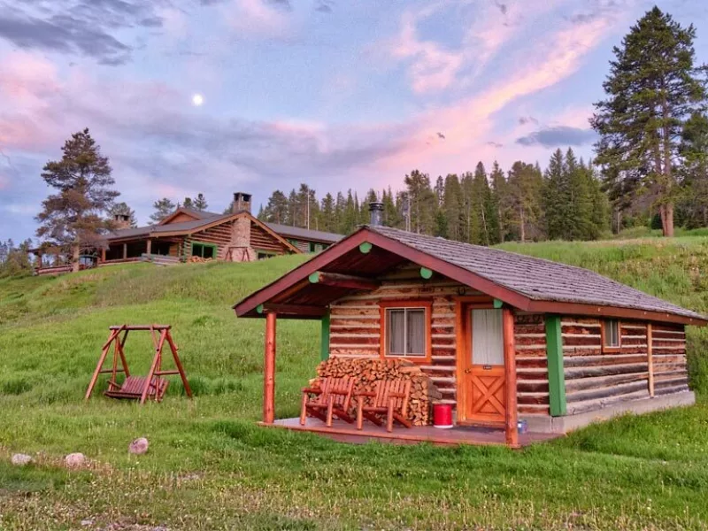 Lodging near yellowstone cabins exterior