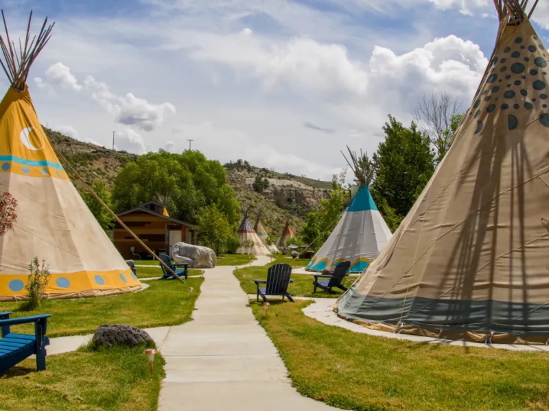 Yellowstone Tipis 2 2025 07 30 171226 llxq