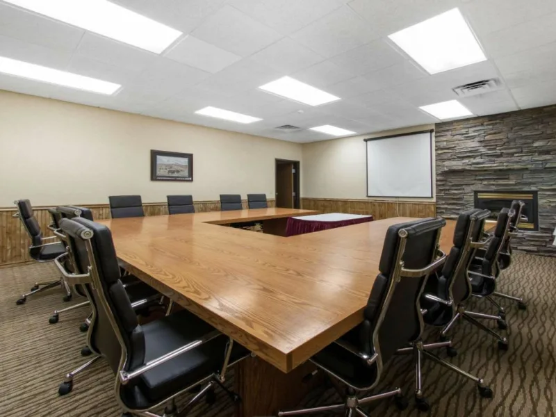 Garnet (Board Room)
