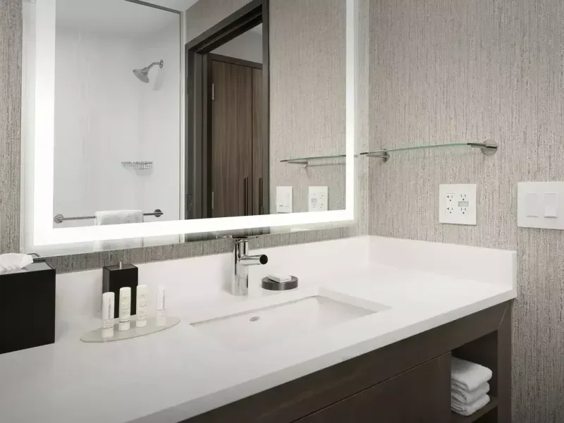 Bznre suite kitchen 3559 hor clsc