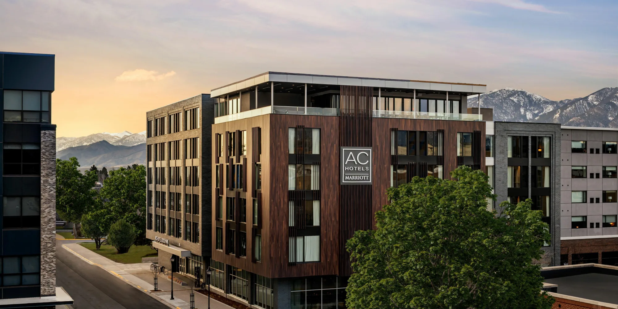 AC BZNAR Exterior Sunset 2