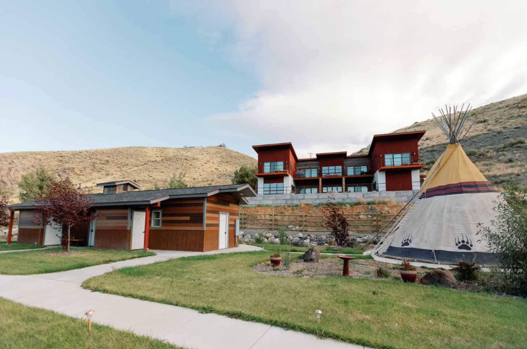 Yellowstone Tipis 13 2025 07 30 170630 bbto
