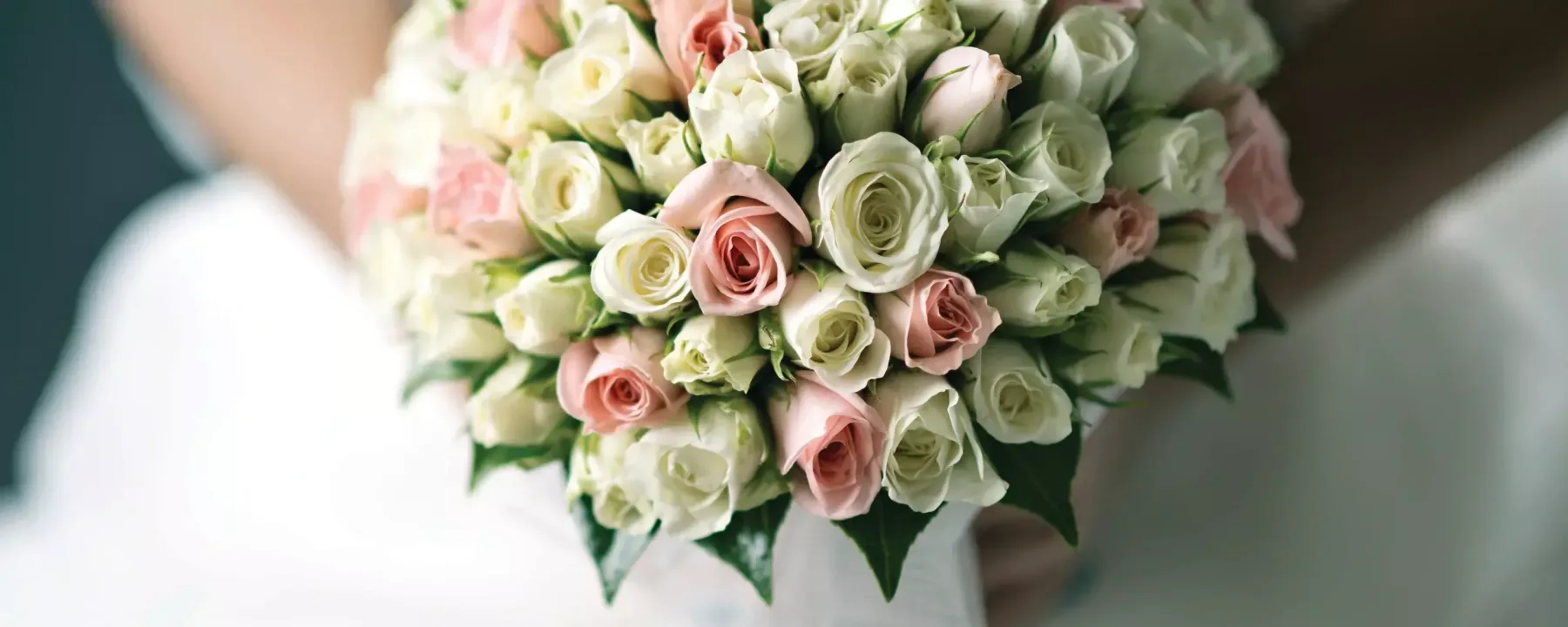 Ri wedding 0001 153127628 getty hor feat 2023 12 18 212049 nvkv